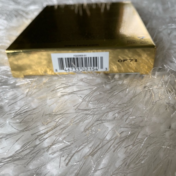 Tarte Dream Big Eyeshadow Palette .36oz New - Picture 3 of 3